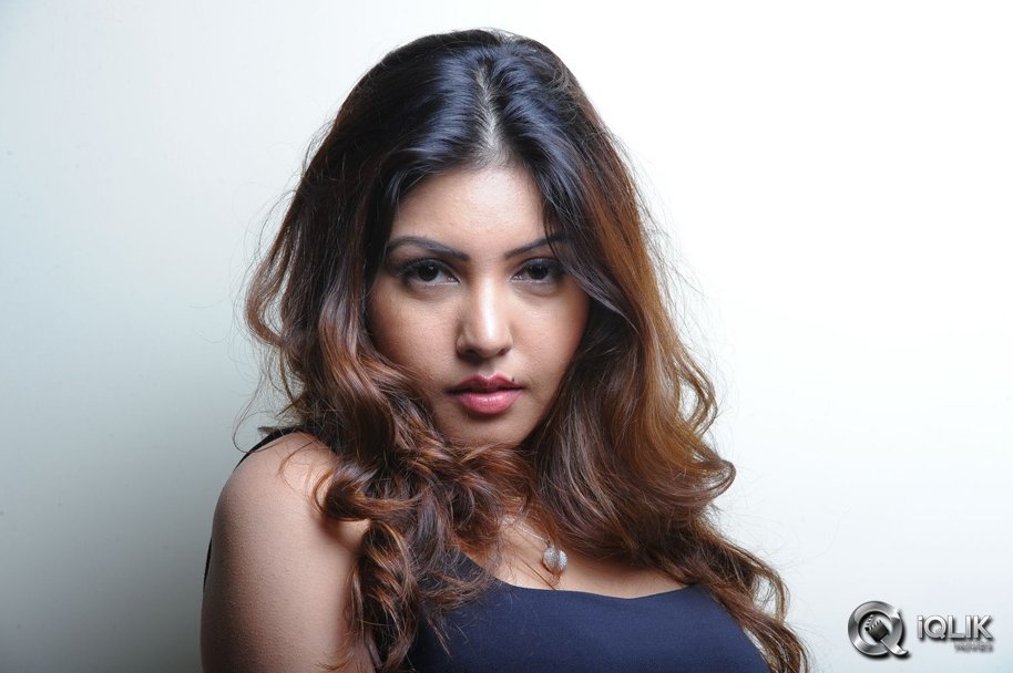 Komal-jha